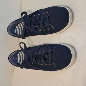 Vionic navy blue sneakers, size 9